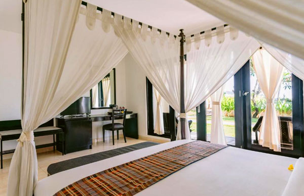Legong Keraton Beach Hotel Beachfront Deluxe Room